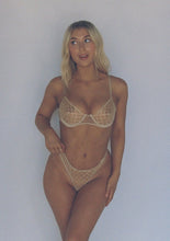 Load image into Gallery viewer, Paris - Ramolli